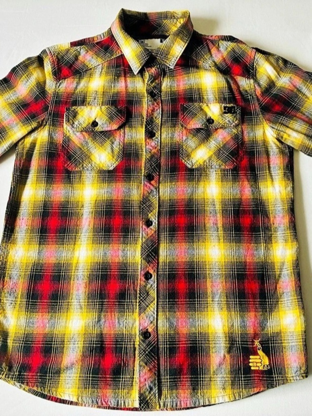 Vintage DC Apparel Plaid Button Down Yellow & Red Size Small